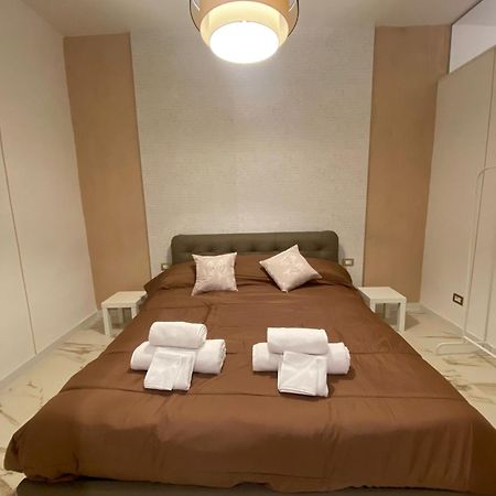 Mada'S Apartment Comfort Бари Екстериор снимка