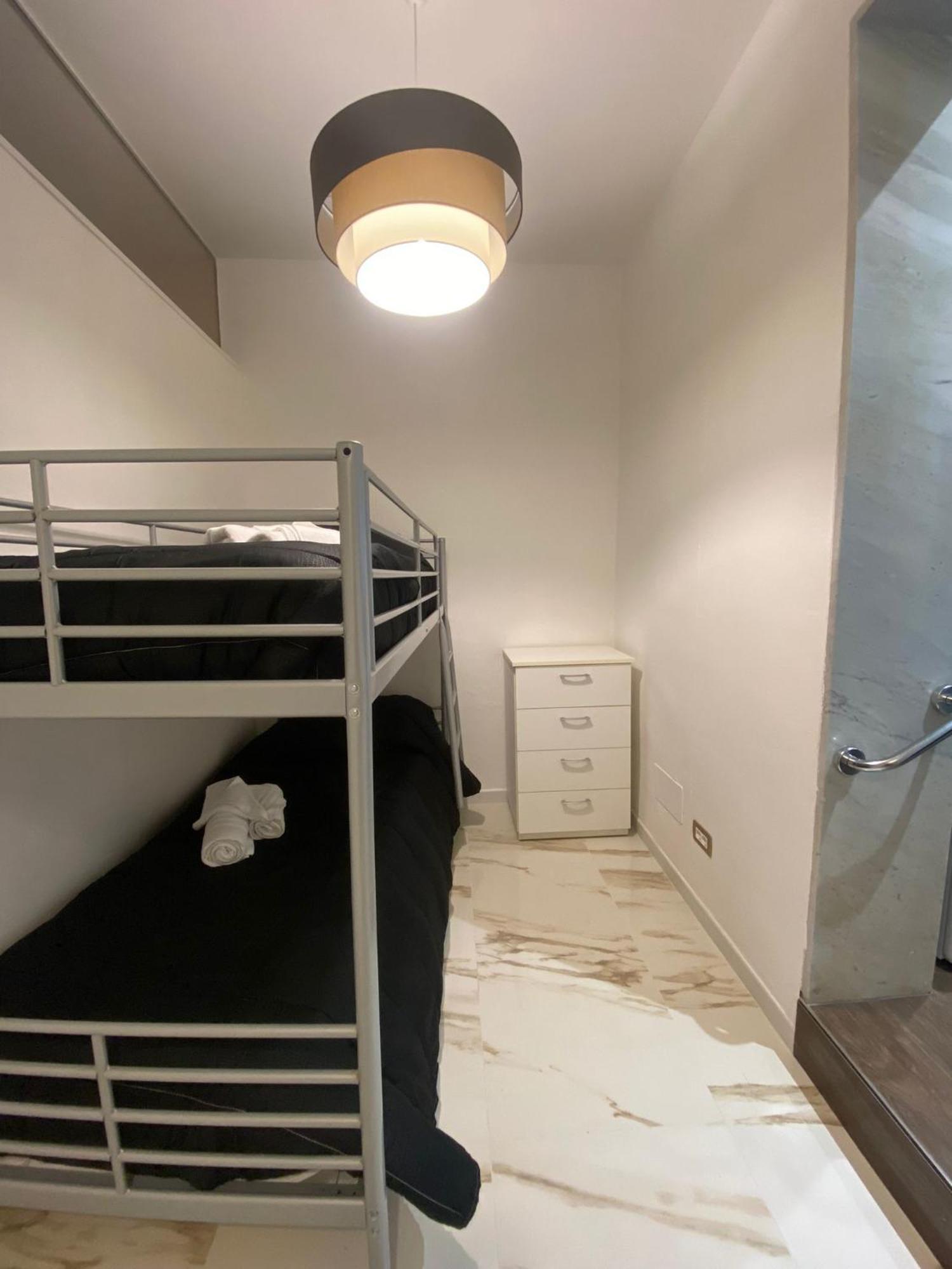 Mada'S Apartment Comfort Бари Екстериор снимка