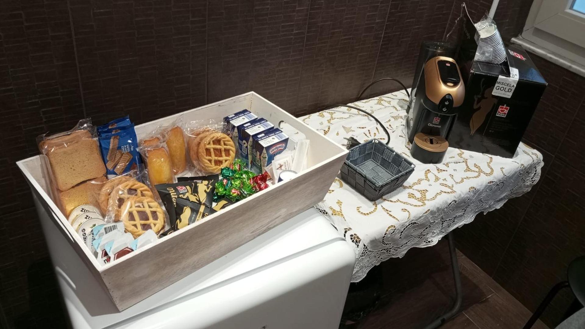 Mada'S Apartment Comfort Бари Екстериор снимка